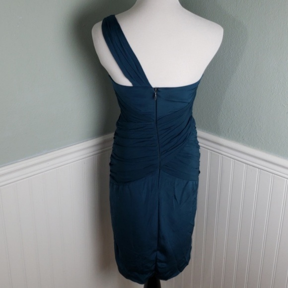 Nicole Miller Grecian One Shoulder Fitted Dress - Picture 5 of 7